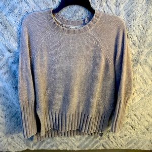 Light grey sweater, super soft with split hem